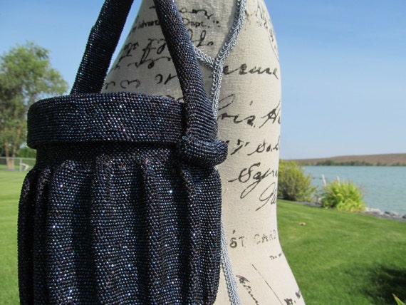 1930s Irridescent Blue Beaded Purse Barrel Shape