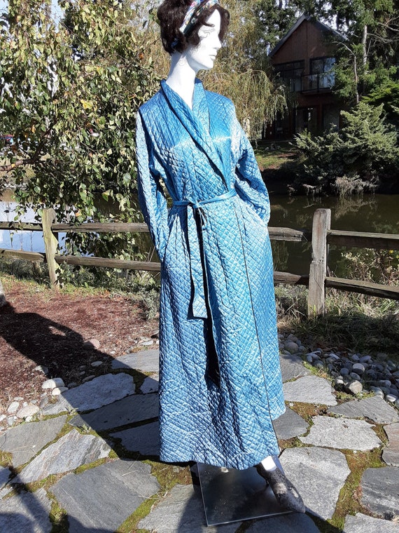 1940s Barbizon Dusty Blue Satin Quilted Robe - Si