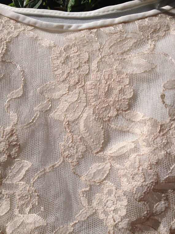 1960s Ivory and Blush Lace Sleeveless Slip / Nigh… - image 6