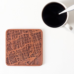 Toronto carte coaster, Une pièce, Sapele en bois coaster avec carte de la ville, Ville multiple en option, IDEAL GIFTS