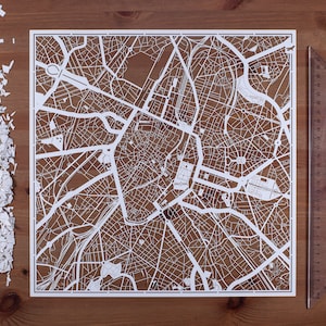 Bruxelles / Anvers, carte en papier découpé 12 × 12 po. Art en papier CADEAUX IDÉAUX