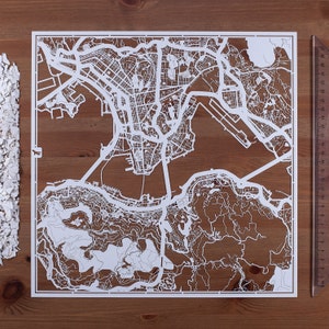 Hong Kong / Shenzhen, carte en papier découpé 12 x 12 po. Art en papier CADEAUX IDÉAUX
