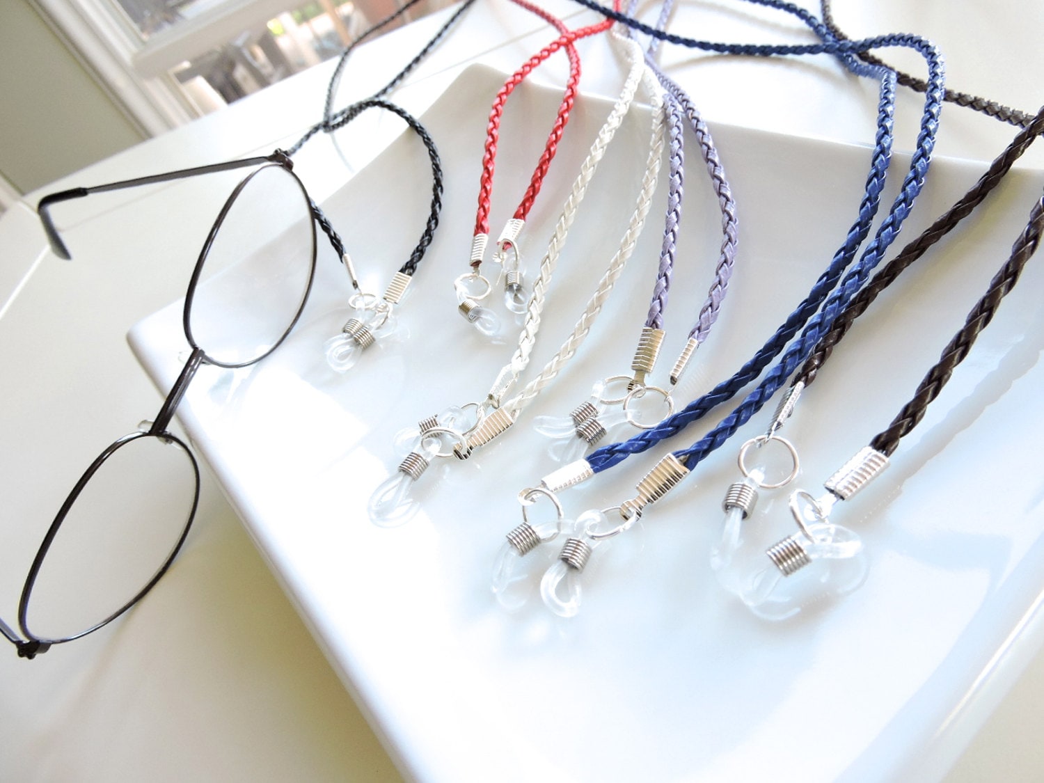 Eyeglass Holder Straps - Premium Eyeglasses Cord for Men - Eye Glass  Accessory Chain for Women - Sunglass Lanyard Around Neck - China Eyeglass  Holder Straps and Eyeglasses Holder price
