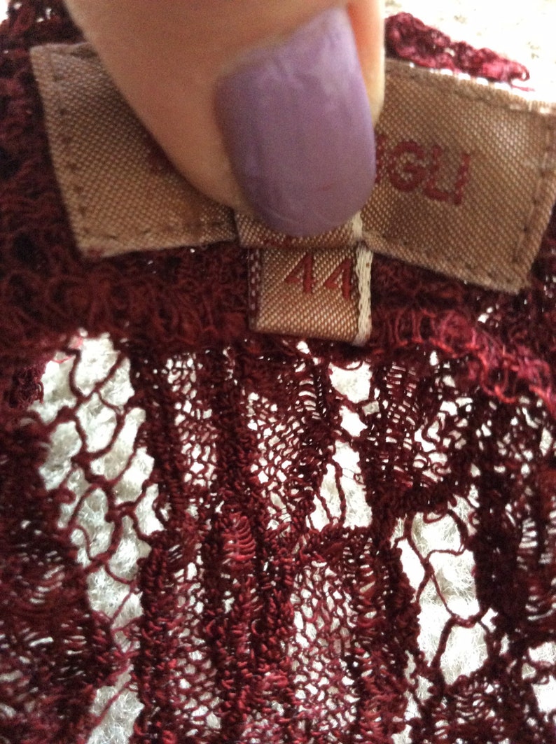 Romeo Gigli vintage 1993 Size Italian 44 burgundy off-shoulder lace USA 8 short sleeve T-Shirt