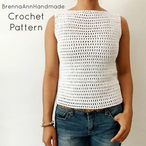 K&ouml;nnte beinhalten: Wei&szlig;es H&auml;keltop mit einem Boot Ausschnitt und &auml;rmellos. Das Oberteil ist mit einem einfachen Stichmuster gearbeitet und hat eine lockere Passform.