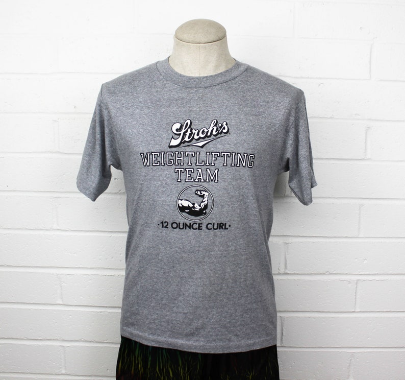 Vintage 80s Strohs Beer Shirt Gray Medium Weightlifting Team 12 oz Curl Logo T Shirt
