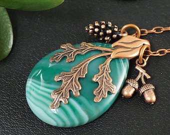 #7165 Necklace Branch with Acorn no.2 green-black agate