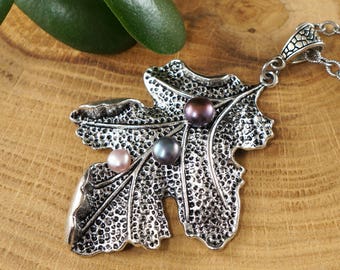 #7165 Necklace Branch with Acorn no.2 green-black agate
