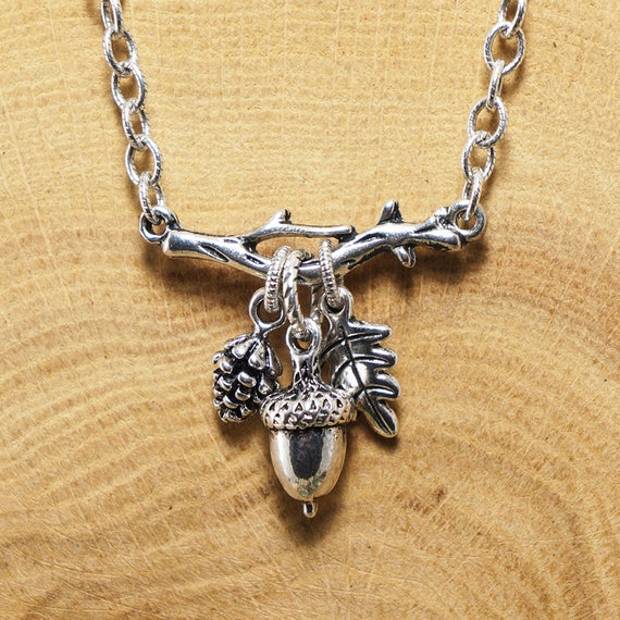 #7165 Necklace Branch with Acorn no.2 green-black agate