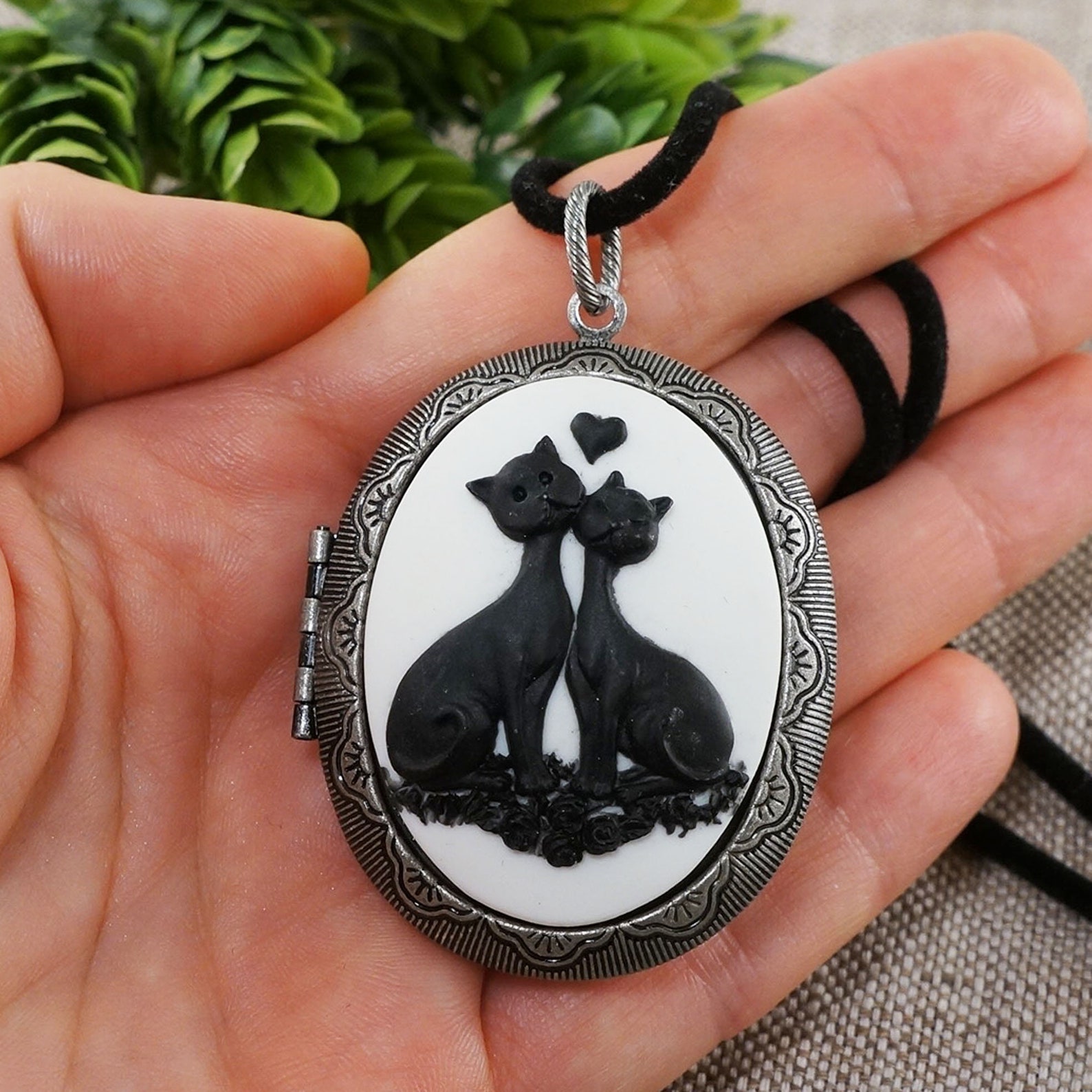 Cat Cameo Locket Black White Cats in Love Vintage Cameo Silver Etsy