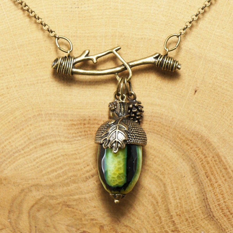 #7165 Necklace Branch with Acorn no.2 green-black agate