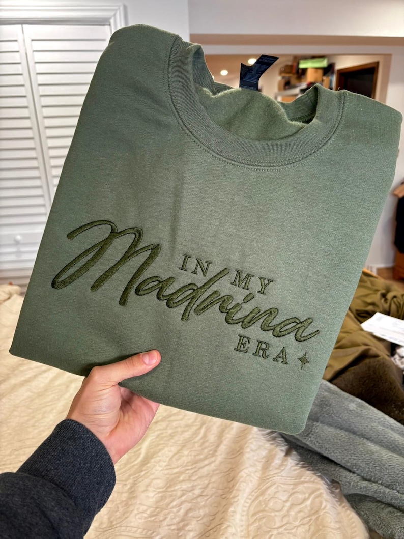 Godparents Proposal sweatshirts: Embroidered Crewneck Madrina, padrino, Marraine, Mandrinha custom in your language image 1