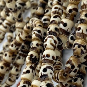 Hand Carved Cow Bone Skulls Strand Mala Tibet and Nepal Prayer Meditation Buddhist 96cm 38" Strand Praying Beads