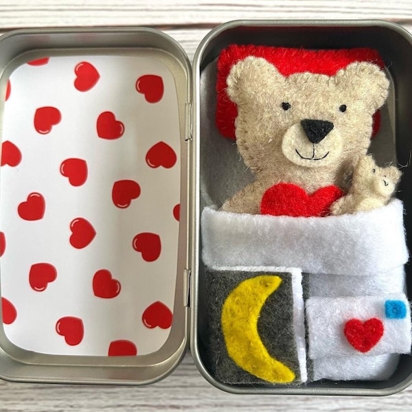 Reversible Plush Felt Teddy Bear in Altoid Tin, Miniature Play Set