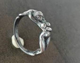 Naked woman ring I. - Sterling silver - Free shipping