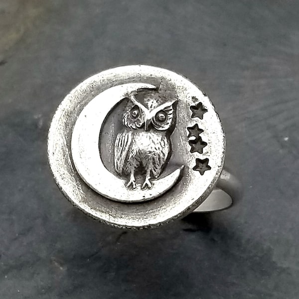 Silver Owl Ring, Owl and Crescent Moon Ring, Celestial Owl Ring, Cute Spooky Owl Jewelry, Woodland Forest Bird Jewelry, Owl Lover Gift
