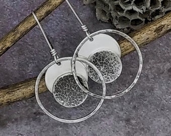 Silver Circle Hoop Earrings, Hammered Disc Earrings, Modern Dangle Earrings, Geometric Jewelry, Handmade Minimalist Earrings