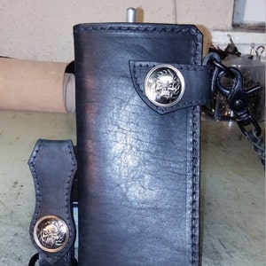 billetera motera "black out" de búfalo negro