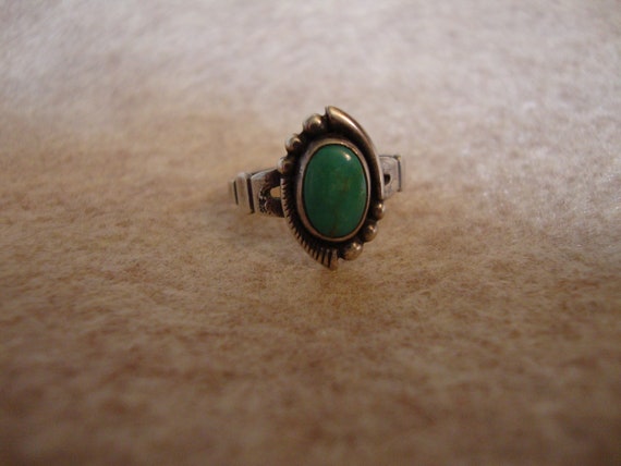 Turquoise Native American Ring - image 4