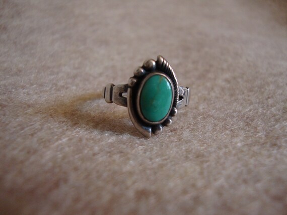 Turquoise Native American Ring - image 3