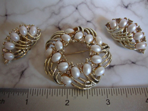 Marboux Brooch and Earring Set, Vintage - image 4