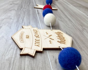 4th of July Garland Banner - Independence Day | USA | Banner | Party | America | Patriotic | Stars | Stripes | Red | White | Blue | Wood