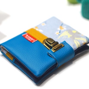 Petit portefeuille Sakura bleu japonais cuir turquoise tissu fleurs cerisier, portefeuille cartable femme, cadeau épouse personnalisé