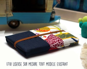 Cadeau fait main femme étui liseuse sur mesure, Kobo libra tissu feuilles colorées automne avec élastique, étui kindle, Kobo clara 2