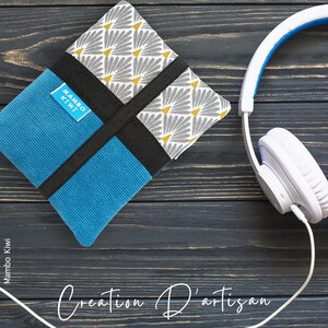 Piccolo portafoglio porta carte in velluto azzurro cielo in tessuto giapponese grigio/oro con elastico o chiusura a cartella, regalo personalizzato fatto a mano
