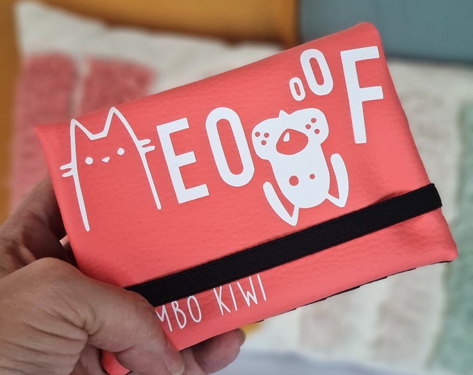 Personalized travel gift for women with dog & cat theme - Coral faux leather passport wallet with elastic - Handmade for sister, friend
