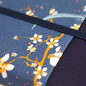 Etui liseuse kobo libra 2 tissu japonais Sakura fleurs cerisier avec poches, housse liseuse kindle sur mesure cadeau personnalisé femme image 7