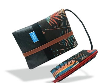 Original and colorful women&#39;s/men&#39;s wallet - Passport, card holder, coins - Black faux leather & boho chic feathers - Travel gift idea