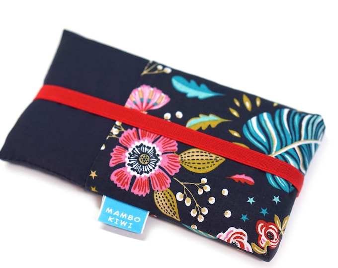Custom-made phone case in navy blue floral fabric with pockets and elastic, Samsung Galaxy, iPhone, Lenovo, Xiaomi, Redmi Note...