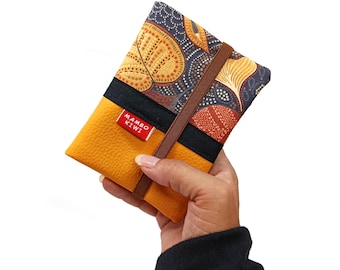 Colorful women's wallet in yellow faux leather and natural leaf fabric - Card holder, multi-compartment coin purse, phosphorescent name