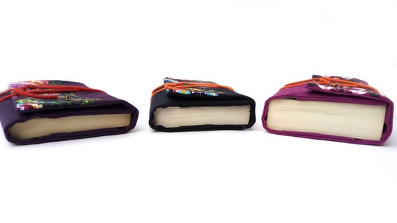 Protège livre handmade à personnaliser, couverture livre 6 formats, couvre  livre en tissu simili cuir ou coton jeans
