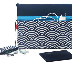 Funda para portátil con estampado de olas japonesas – MacBook Pro 13, MacBook Air 15 – Funda para portátil con bolsillo USB – Regalo para hombre