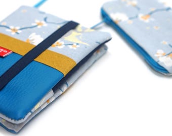 Original Japanese pattern wallet for women - passport & card holder with sakura print - Handmade and original gift for travelers