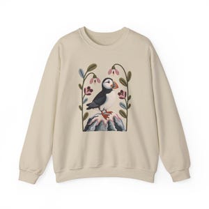 Faux Yarn Art Puffin Sweatshirt, Coastal Bird Sweater, Nordic Nature Crewneck, Ocean Wildlife Winter Apparel image 2