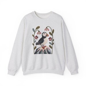 Faux Yarn Art Puffin Sweatshirt, Coastal Bird Sweater, Nordic Nature Crewneck, Ocean Wildlife Winter Apparel image 4