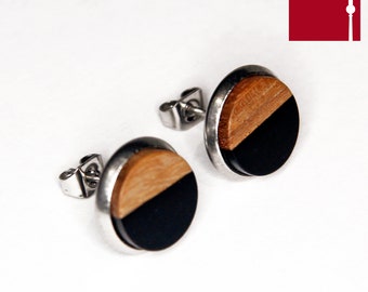 Wooden stud earrings with epoxy in black 12 mm