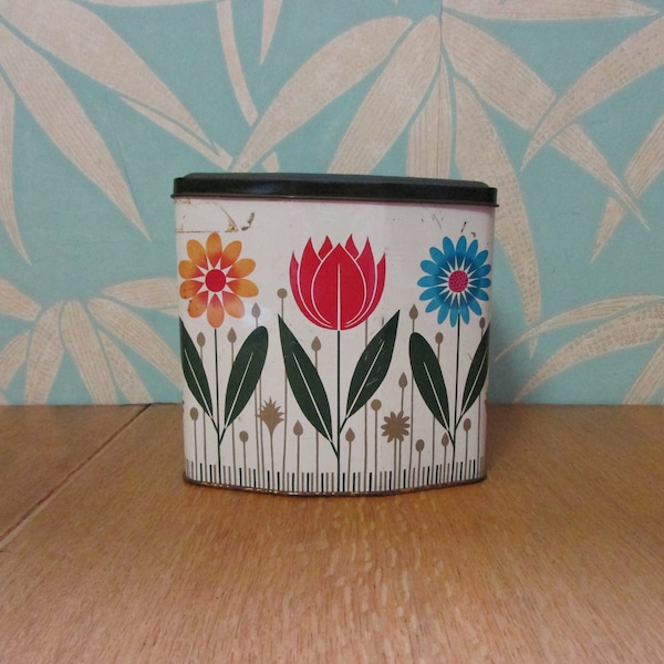 Vintage Beatties Biscuits Ltd tulip & daisy motif tin