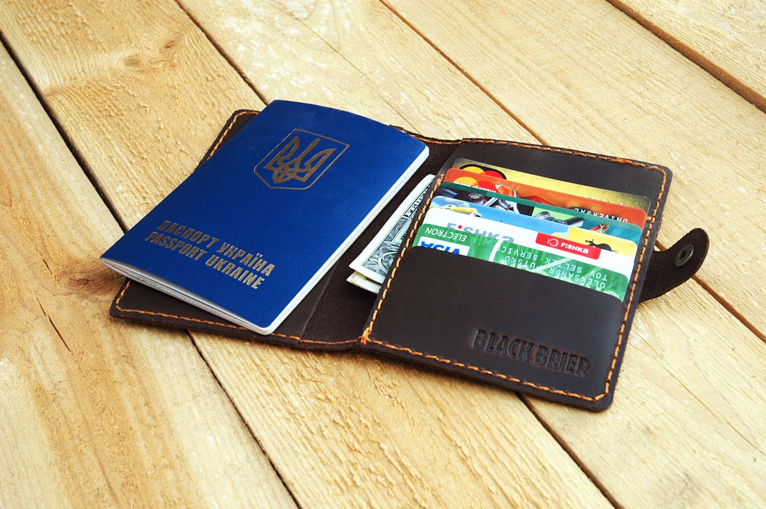 Passport holder. C120 Passport da.