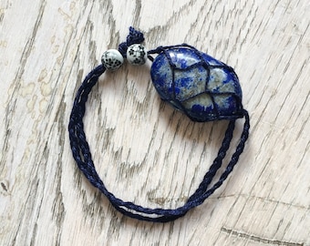Lapiz Lazuli macrame bracelet - for balance and healing