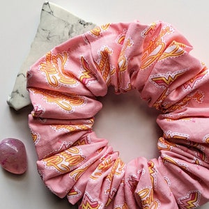 Tommy hilfiger scrunchie store