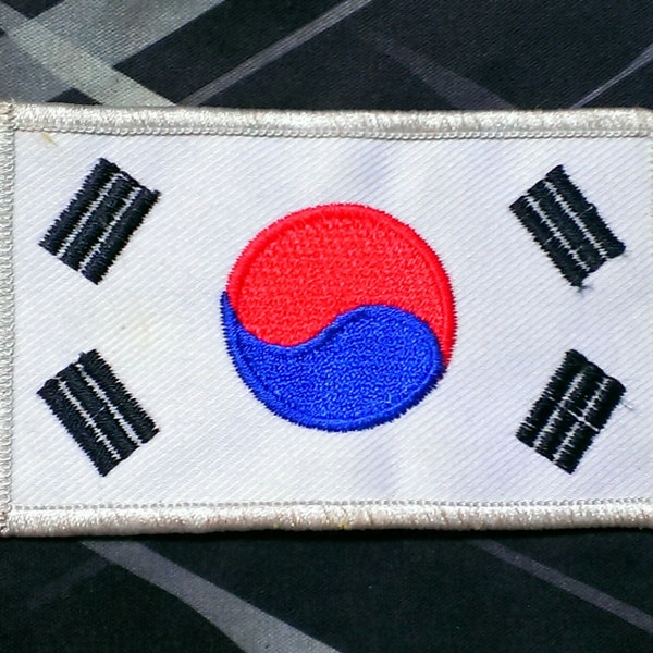 Vintage Embroidered South Korean Flag Patch 3 1/2'' X 2''
