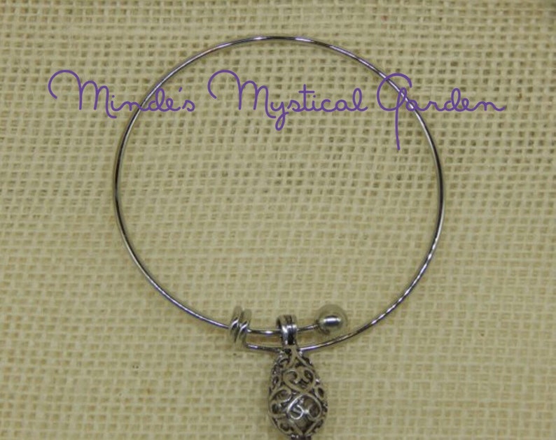 Essential oil Diffuser Bracelet Silver Antique Drop Filigree Bangle Bracelet Aromatherapy Bangle Bracelet