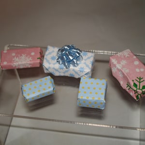 Mini Christmas Presents: Pink & Blue