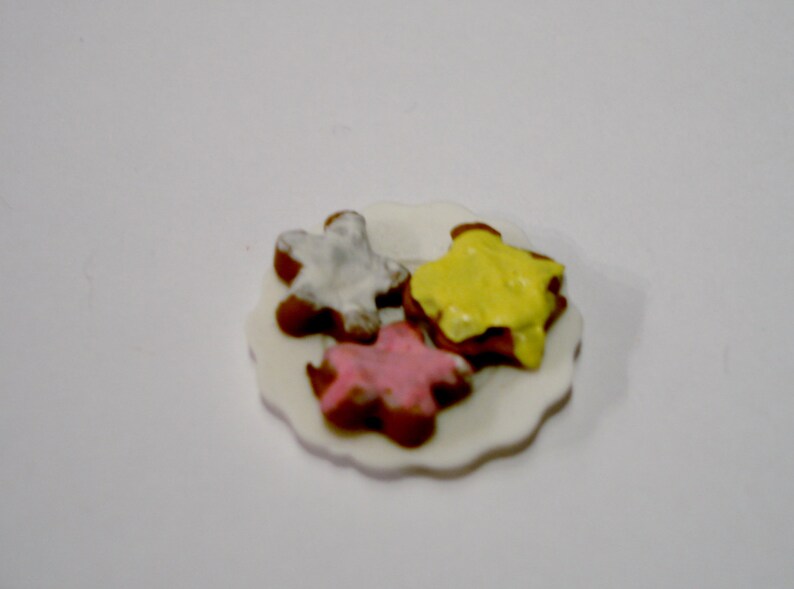 Mini Cookies on plate: star cookies image 2