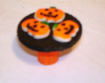 Mini Halloween Cookies on stand