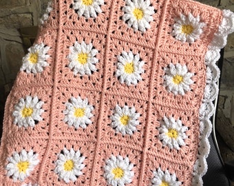 Daisy blanket Can be custom made in a variety of colors and sizes